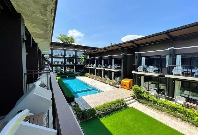 La Lune Beach Resort