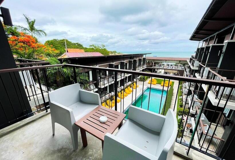 La Lune Beach Resort