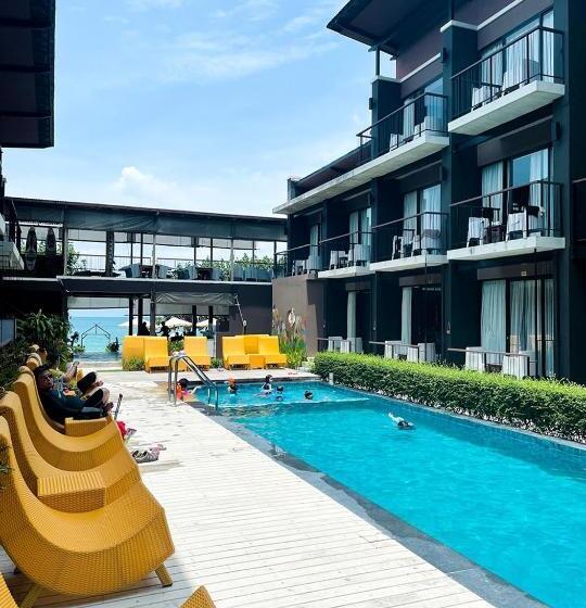 La Lune Beach Resort