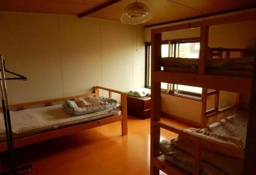 Majatalo Guest House Nisshin