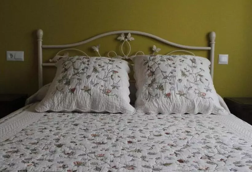 ペンション Posada Campa