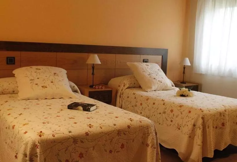 ペンション Posada Campa