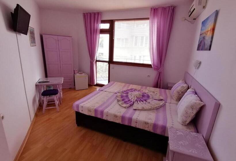 פנסיון Primorski Briz Guest House