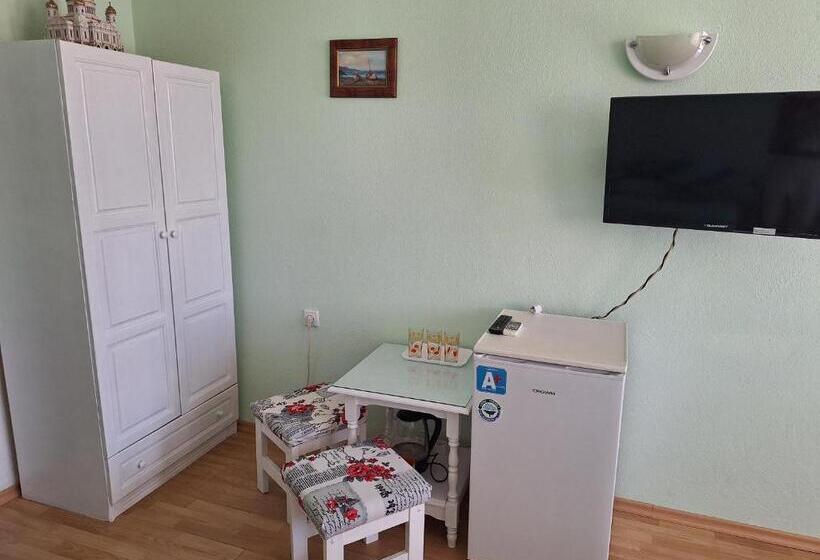 פנסיון Primorski Briz Guest House