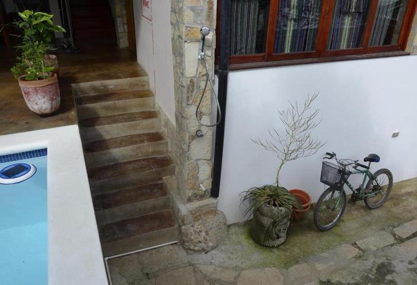 تختخواب و صبحانه Nuestra Casa