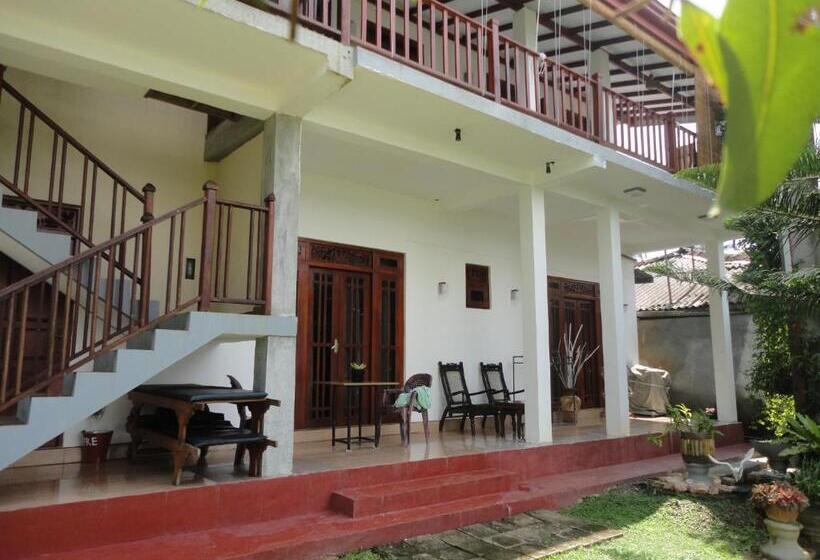 مبيت وإفطار Sapara River Guest