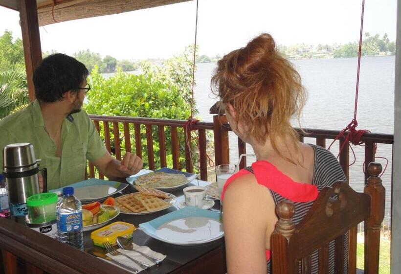 مبيت وإفطار Sapara River Guest