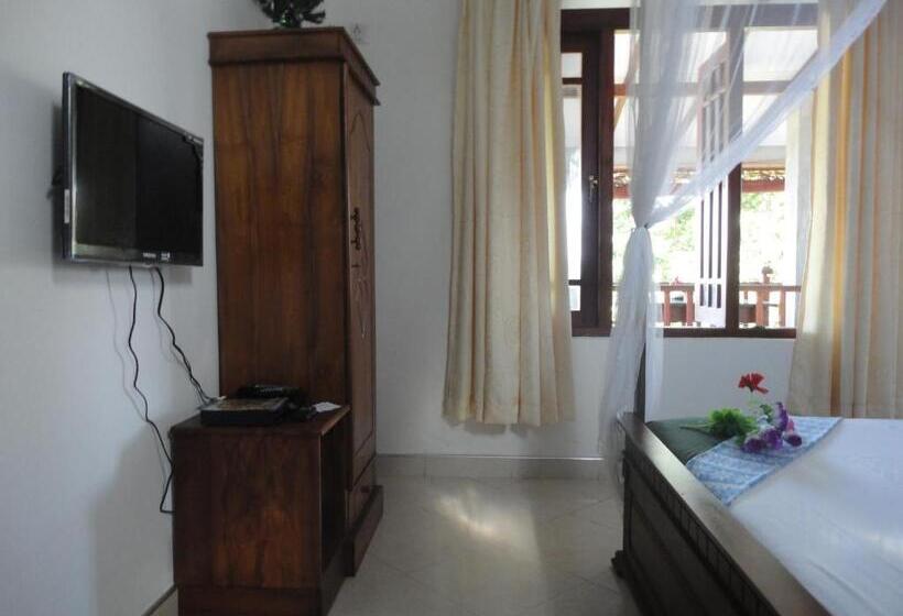 مبيت وإفطار Sapara River Guest