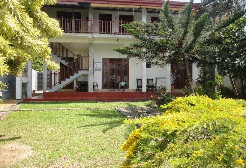 مبيت وإفطار Sapara River Guest