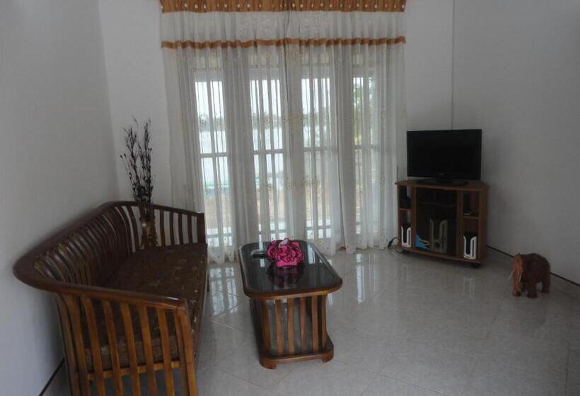 مبيت وإفطار Sapara River Guest