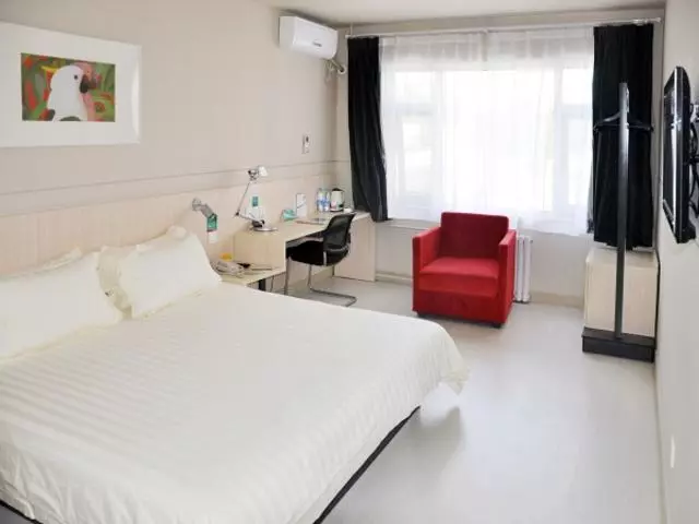 Hotelli Jinjiang Inn Shijiazhuang Yuhua East Road