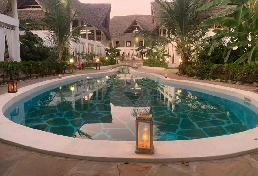 استراحتگاه Rafiki Village
