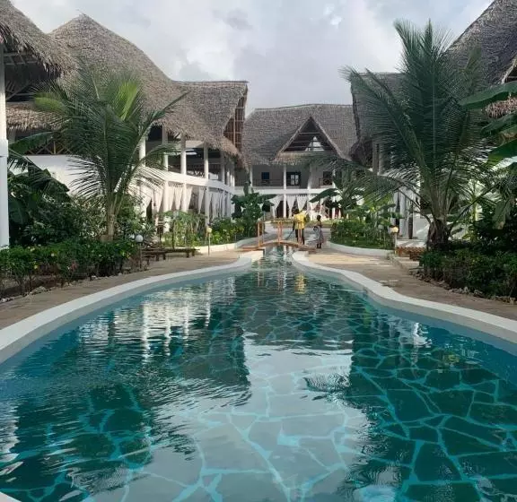 استراحتگاه Rafiki Village