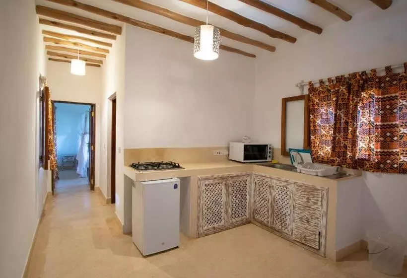 استراحتگاه Rafiki Village