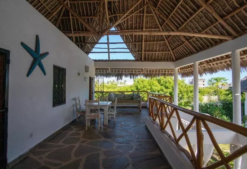 استراحتگاه Rafiki Village