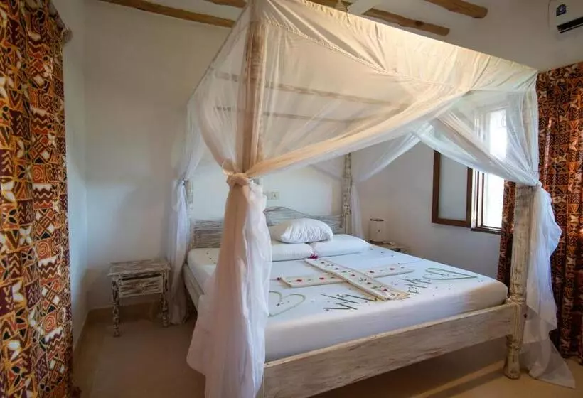 استراحتگاه Rafiki Village