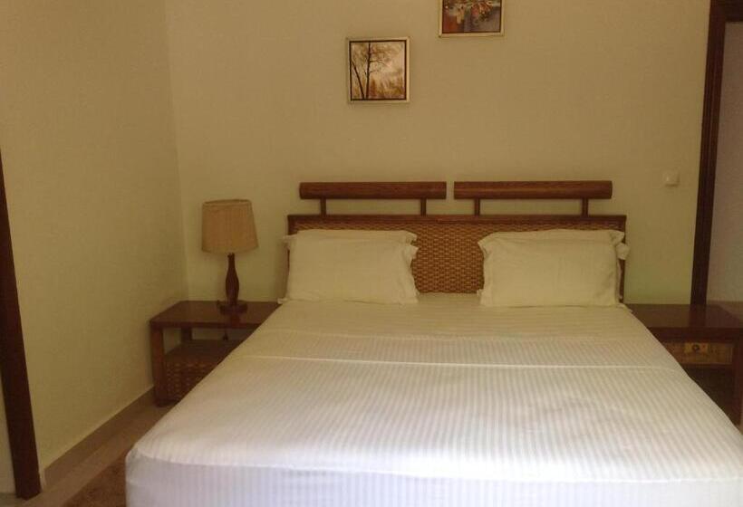 استراحتگاه Residencial Ramire Tour