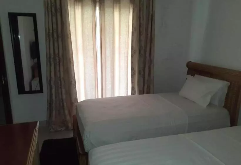 استراحتگاه Residencial Ramire Tour