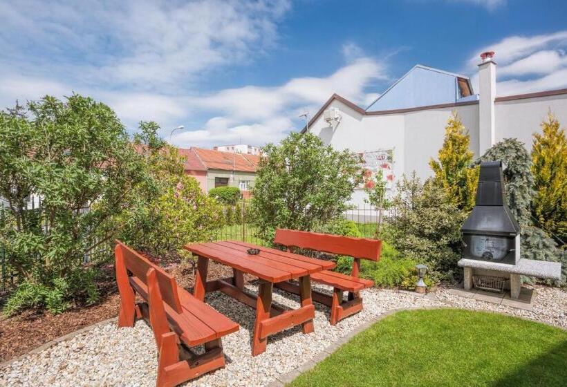 Bed and Breakfast Elendris  Ubytovani U Kostela