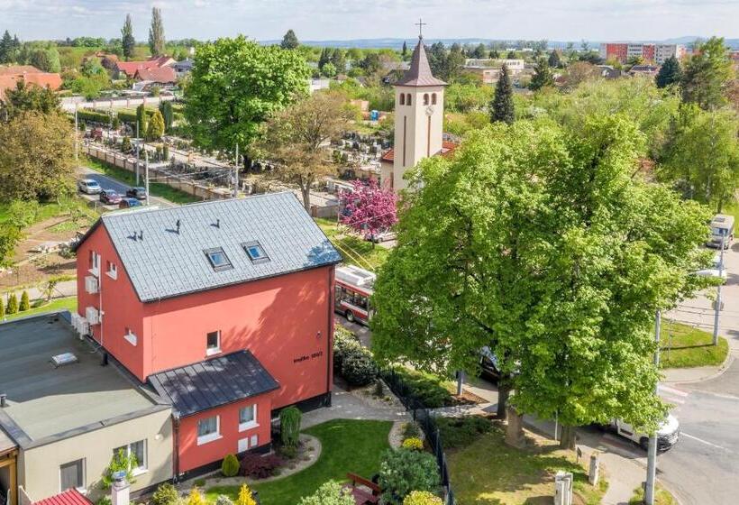 Bed and Breakfast Elendris  Ubytovani U Kostela