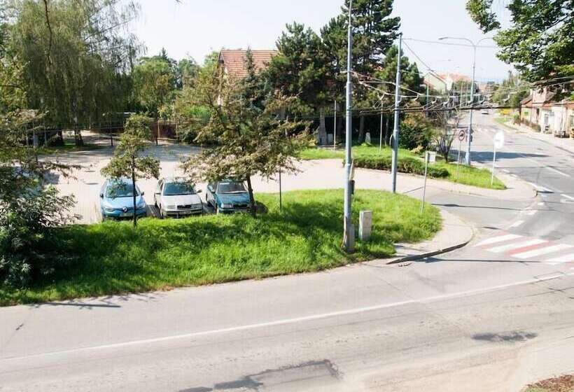 Bed and Breakfast Elendris  Ubytovani U Kostela