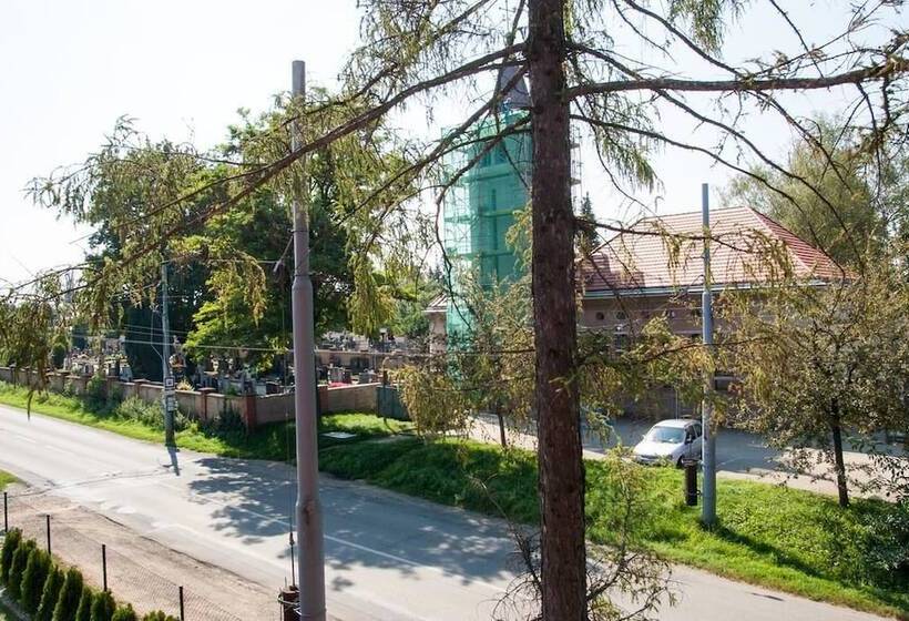 Bed and Breakfast Elendris  Ubytovani U Kostela