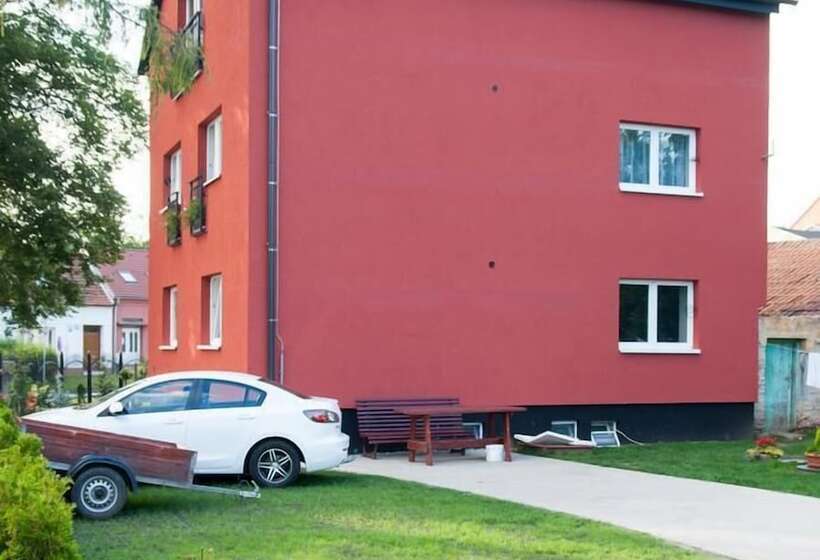 Bed and Breakfast Elendris  Ubytovani U Kostela