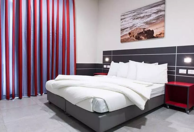 Hi   Haifa Hostel