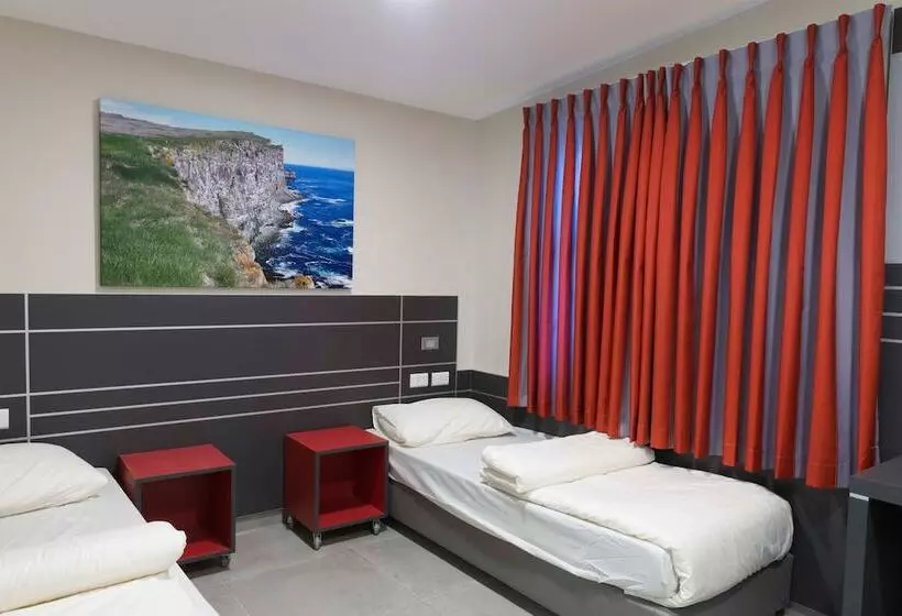 Hi   Haifa Hostel