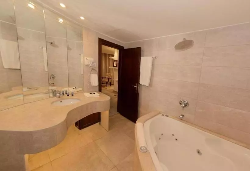 هتل Royal Suites