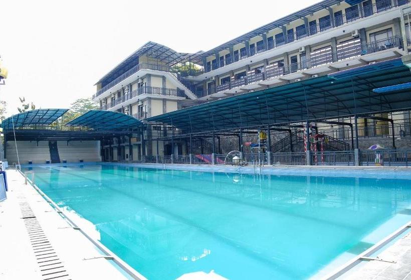 منتجع Capital O 887 Green Hill Hotel And Convention Center