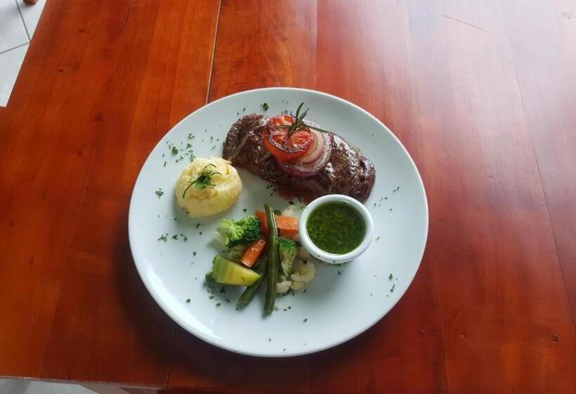 هاستل La Arboleda