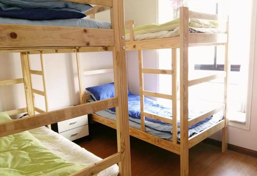 Chongqing Zuji Youth Hostel
