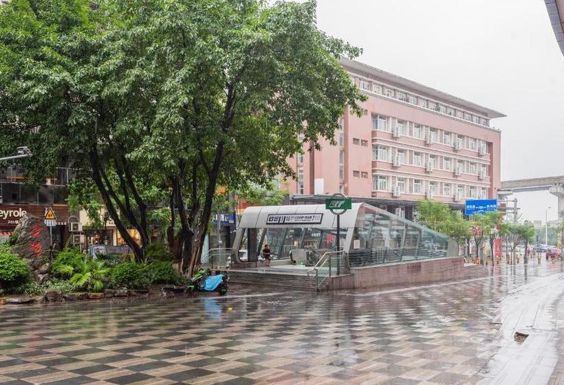 Chongqing Zuji Youth Hostel