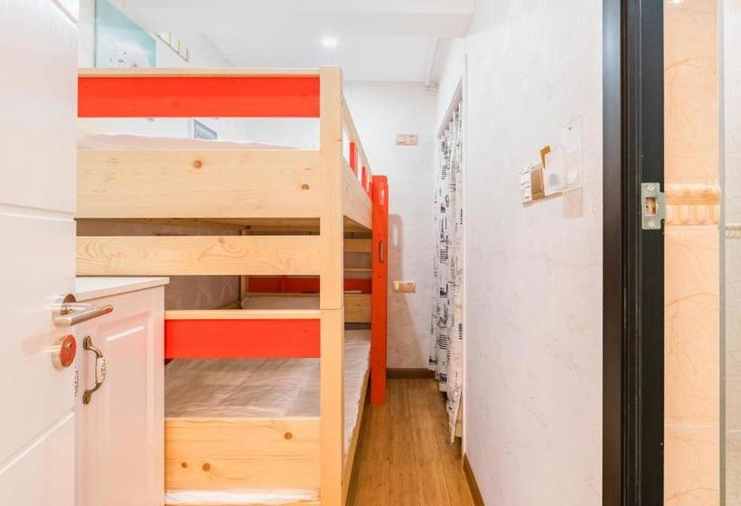 Chongqing Zuji Youth Hostel