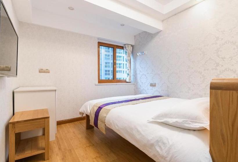 Chongqing Zuji Youth Hostel