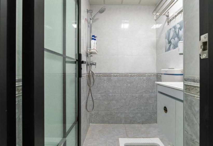 Chongqing Zuji Youth Hostel