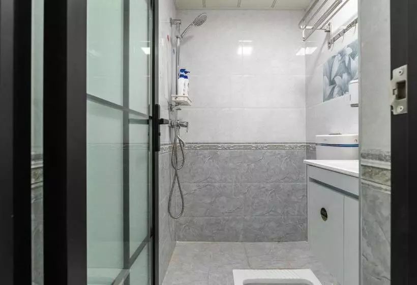 Chongqing Zuji Youth Hostel