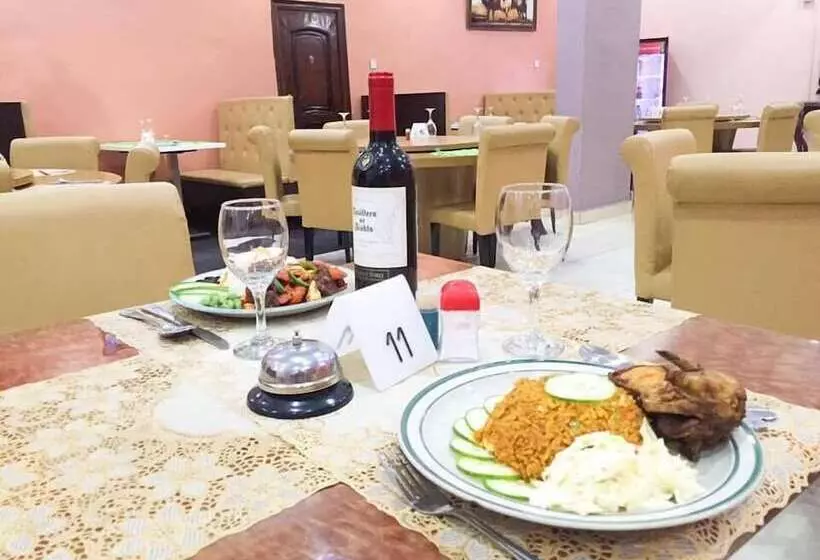 Randekhi Royal Hotel   Gold Wing