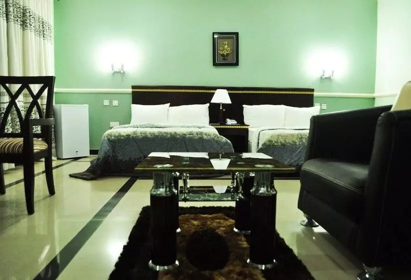 Randekhi Royal Hotel   Gold Wing