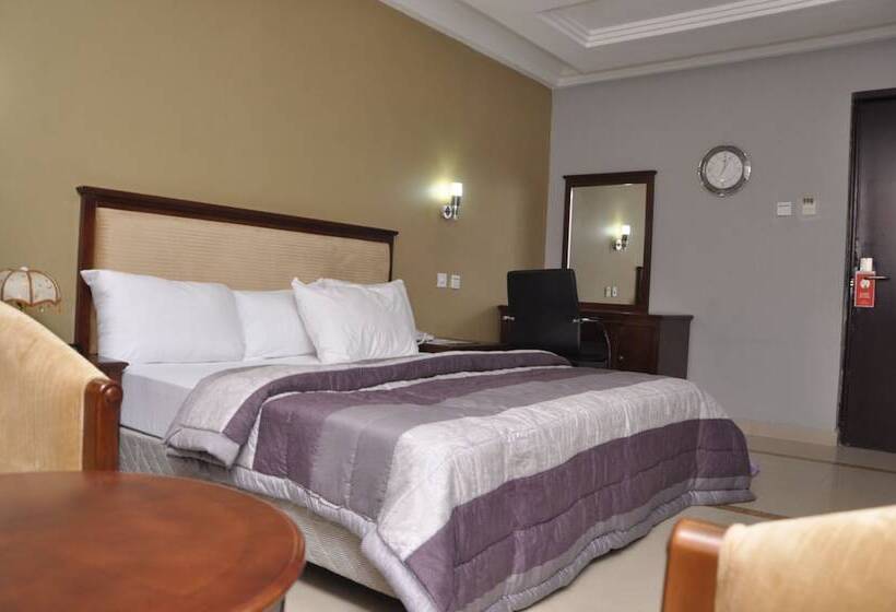 Randekhi Royal Hotel Gold Wing