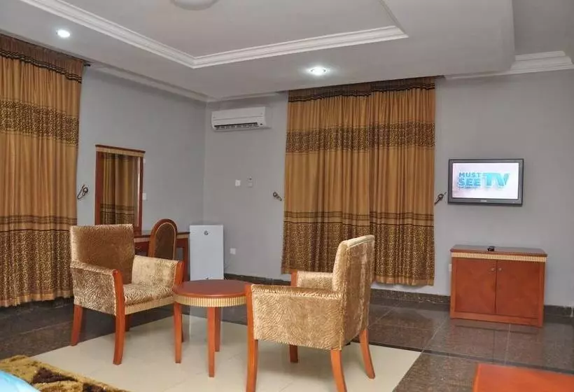 Randekhi Royal Hotel   Gold Wing