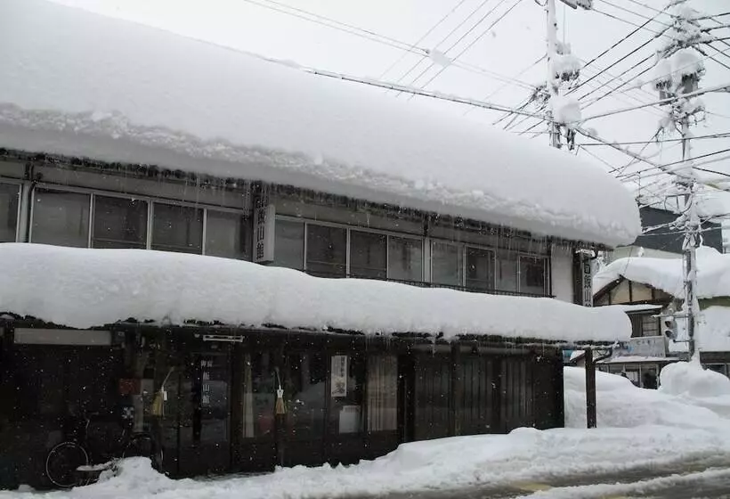 旅館 Iiyamakan