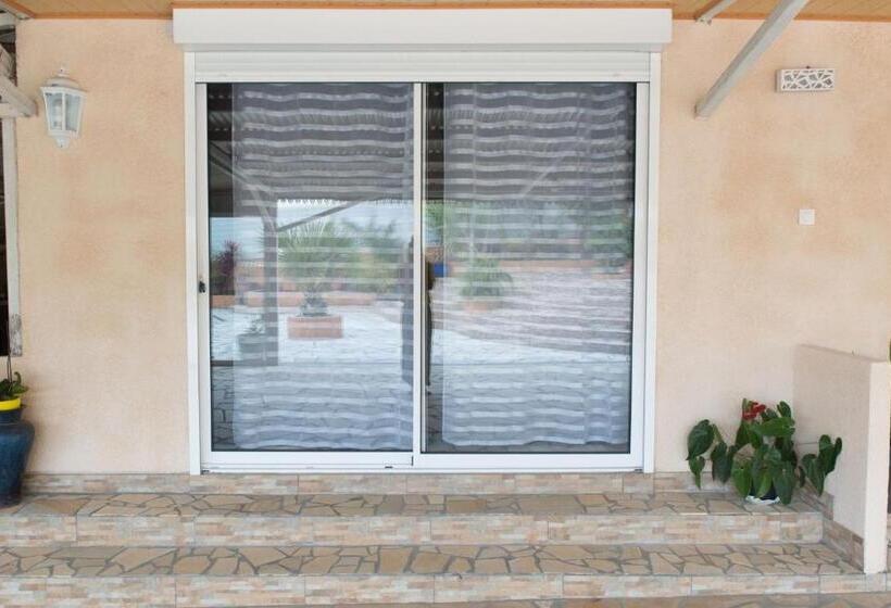 تختخواب و صبحانه La Résidence Des Caféiers Le Tampon