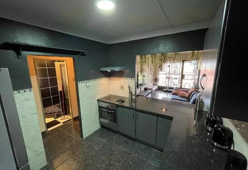 Bri Shel Manor B&b