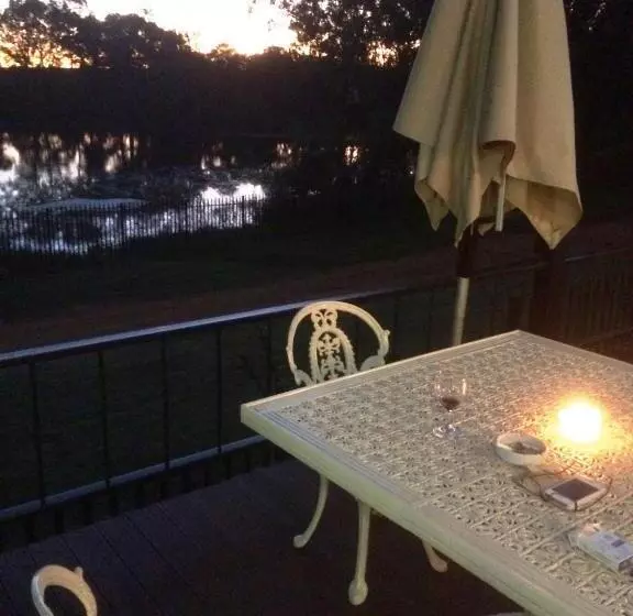 Bri Shel Manor B&b