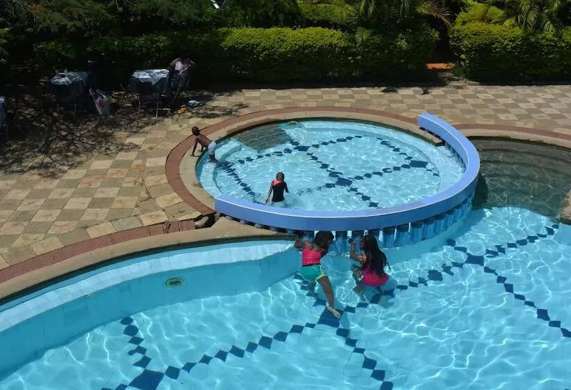 Hotel Le Savanna Country Lodge And