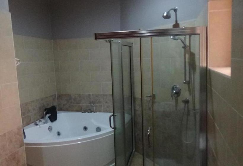 בית מלון כפרי Naf Beach   Mtwara