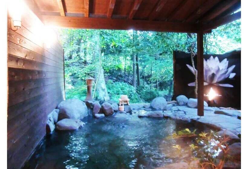 בית מלון כפרי Rokusui Rou