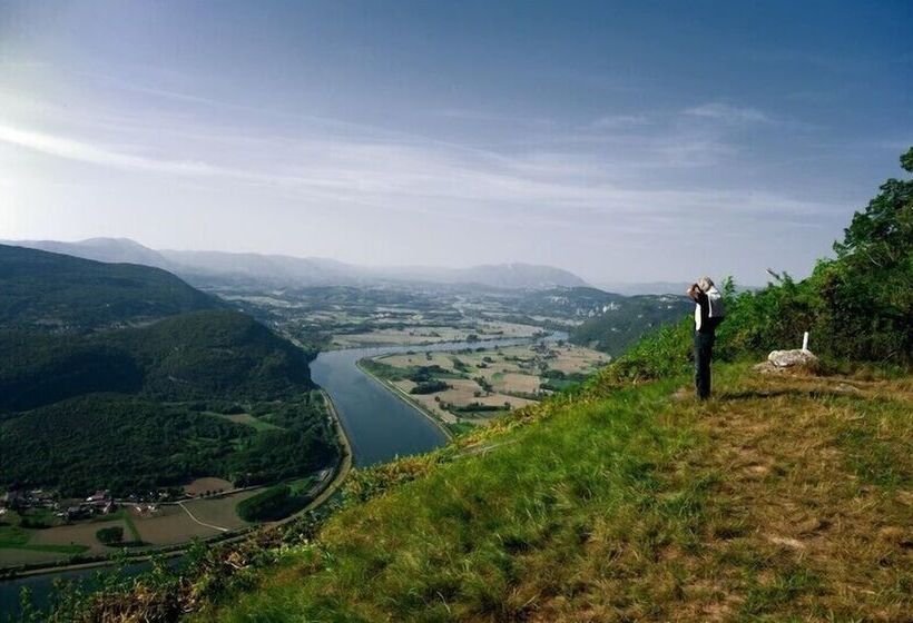 Отель Restaurant Les Bergeronnettes